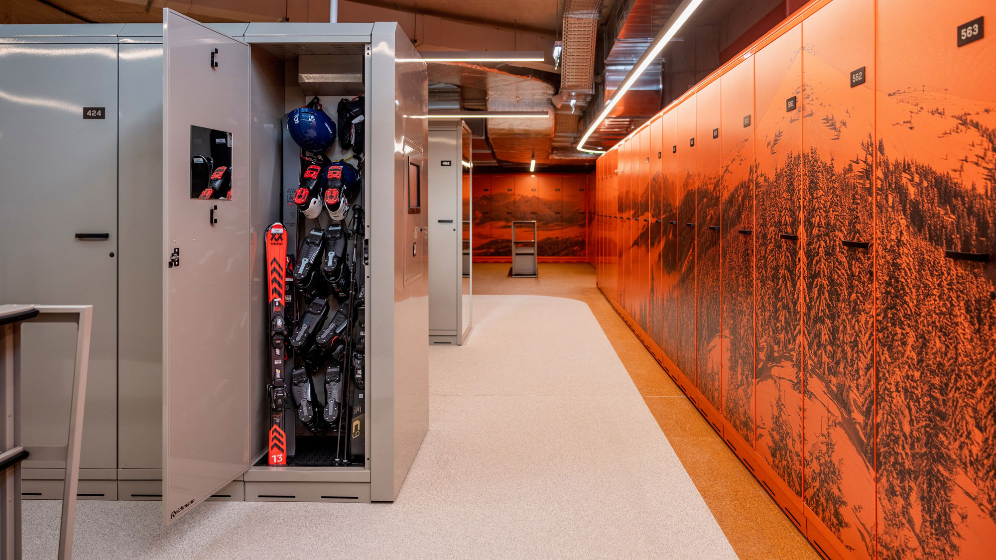 locker Ski